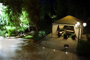 Classic House, 1 Bedroom | Outdoor dining - Apartments With a Shared Pool Near the Adriatic Sea (Barletta)