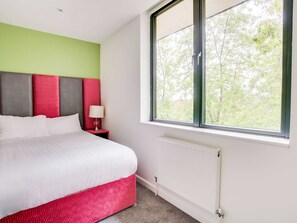 1 habitación y ropa de cama 