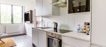 Apartment in Milton Keynes Near Canary Karaoke