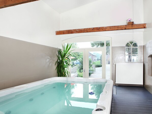 Spa treatment - Cozy Holiday Home in Olst-wijhe With Swimming Pool (Olst)