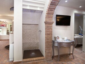 Spa treatment - Mansion in Montefiascone With Swimming Pool (Montefiascone)