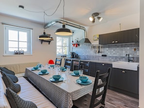 Dining - Modern Apartment Near Ski Area in Brixen im Thale (Brixen im Thale)