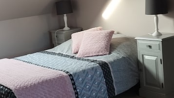 1 bedroom, WiFi, bed sheets