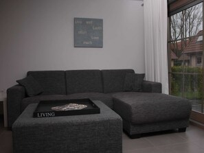 Classic House, 3 Bedrooms | Living room | DVD player