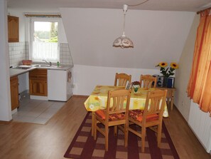 Classic-Apartment, 1 Schlafzimmer | Speisen