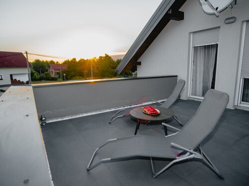 Lovely Holiday Home in Lovinac With Garden