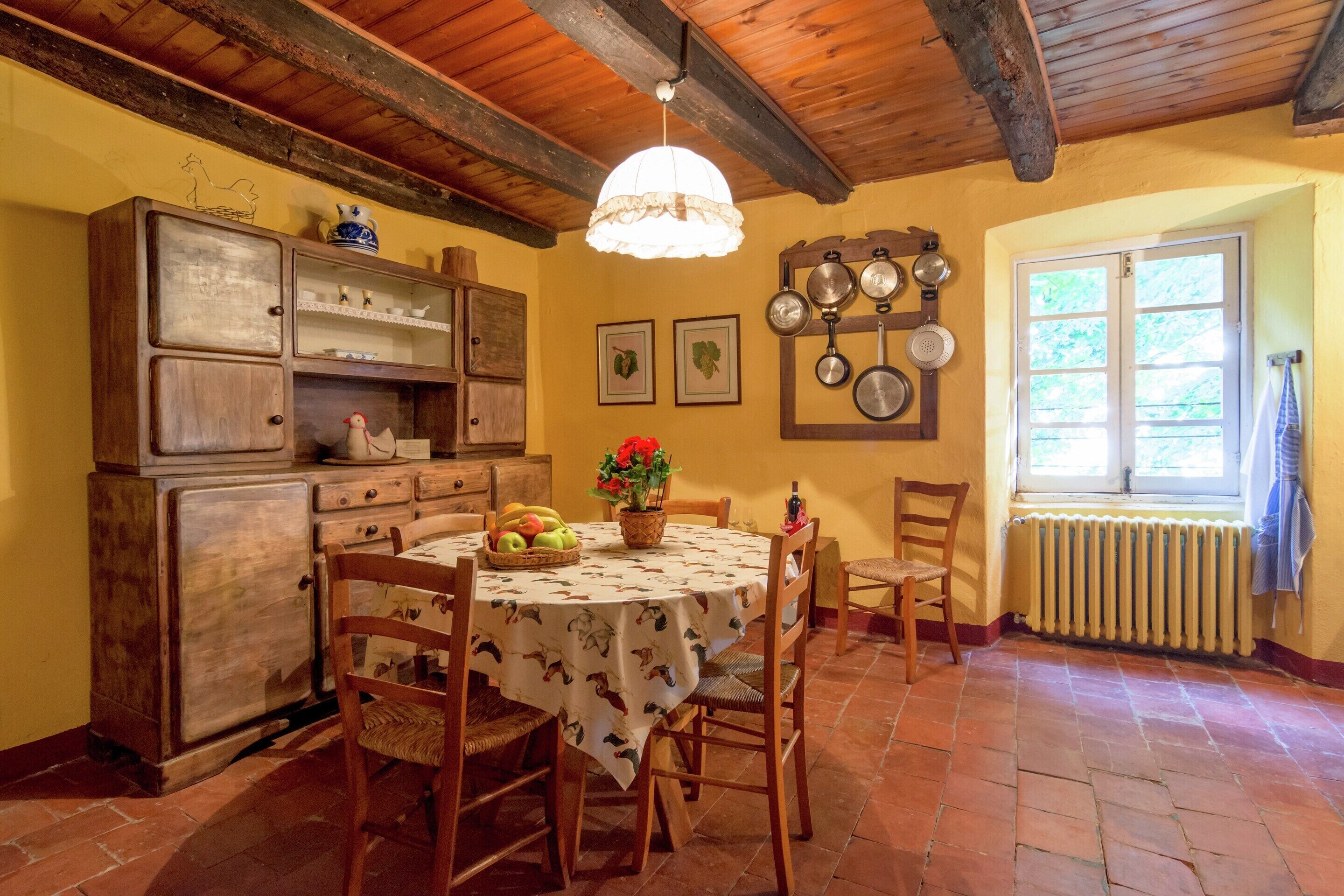 Comfort House, 2 Bedrooms | Dining