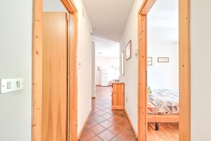 4 kamar tidur dan seprai linen