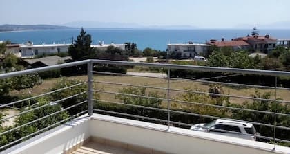 Cosy Holiday Home in Preveza With Garden