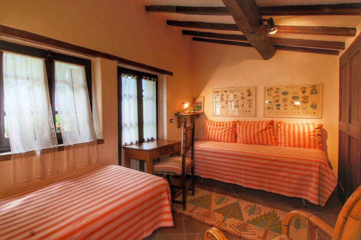 Comfort House, 3 Bedrooms | 5 bedrooms, individually furnished, bed sheets