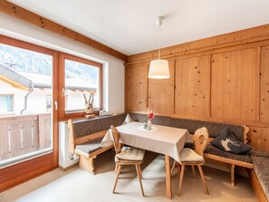 Classic Apartment, 2 Bedrooms | Dining - Cozy Apartment in the Heart of the Otztal (Umhausen)