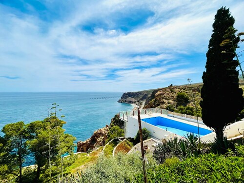 Seafront Apartment in La Garrofa Near the Beach