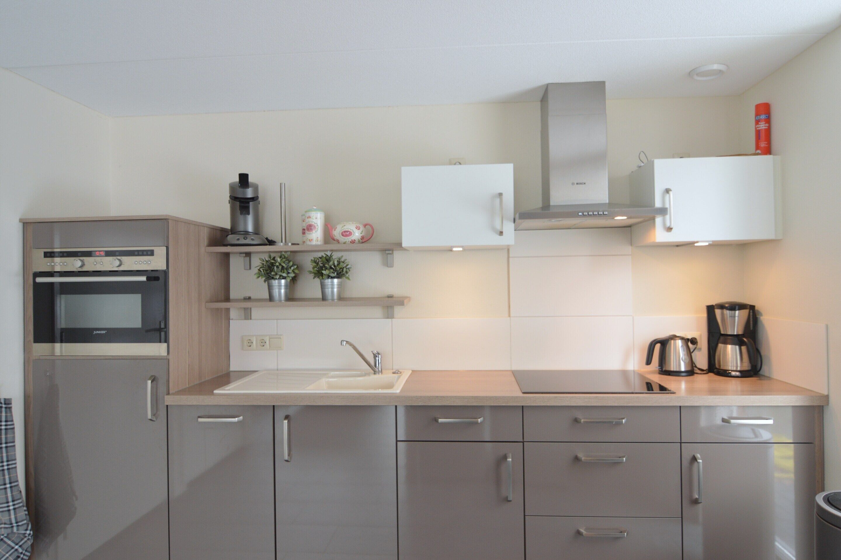 Casa clássico, 3 quartos | Cozinha privada | Geladeira, micro-ondas, lava-louças, cafeteira/chaleira