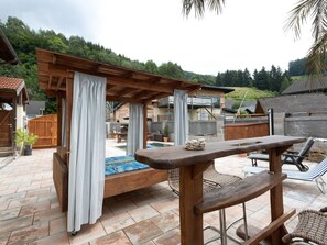 Balcony - Modern Holiday Home in Pinsdorf With Garden (Pinsdorf)