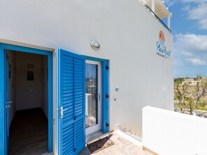 Private kitchen | Fridge, oven, coffee/tea maker - Stunning Holiday Home in Favignana Near the sea (Favignana)