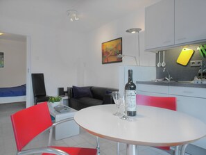 Casa clásica, 2 habitaciones | Restaurantes