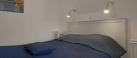 1 bedroom, individually furnished, bed sheets