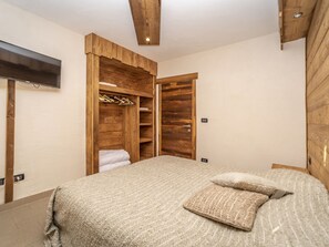 5 habitaciones y ropa de cama