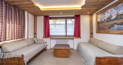 Snug Apartment in Sauze D'oulx With Fenced Garden