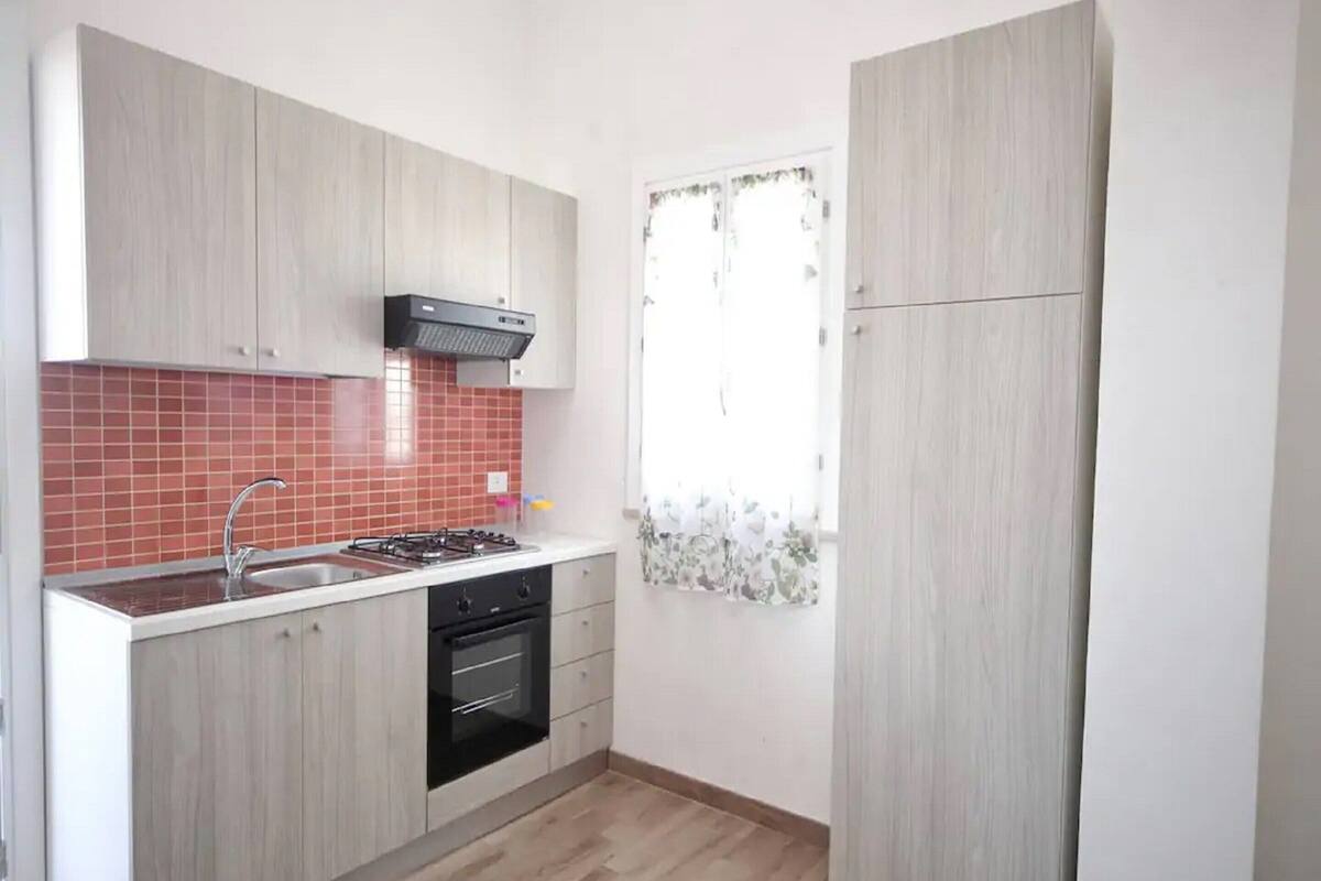 Deluxe huis, 1 slaapkamer | Privékeuken | Een koelkast, een microgolfoven, een oven