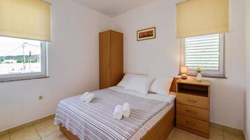 Comfort-Apartment, 2 Schlafzimmer | 4 Schlafzimmer, Bettwäsche
