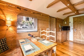 Classic Apartment, 2 Bedrooms | Dining - Boutique Apartment in Kirchdorf With Swimming Pool (Kirchdorf in Tirol)