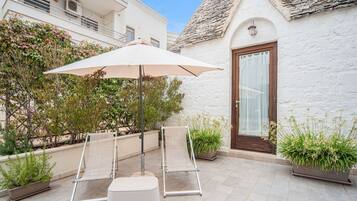 Comfort Cottage, 2 Bedrooms | Balcony