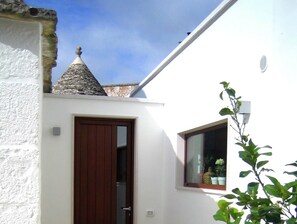 Classic Cottage, 1 Bedroom | Reception - Cozy Cottage in Alberobello With Garden (Alberobello)