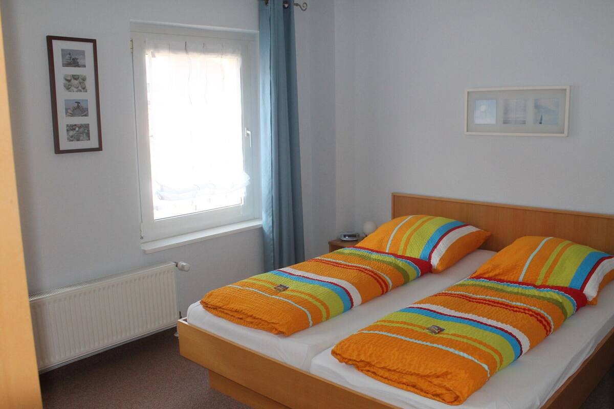 Deluxe Apartment, 2 Bedrooms | 6 bedrooms, bed sheets