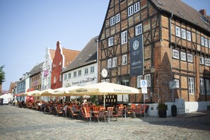 Comfort Apartment, 2 Bedrooms | Exterior - Modern Apartment in Wismar Near Sea (Wismar)