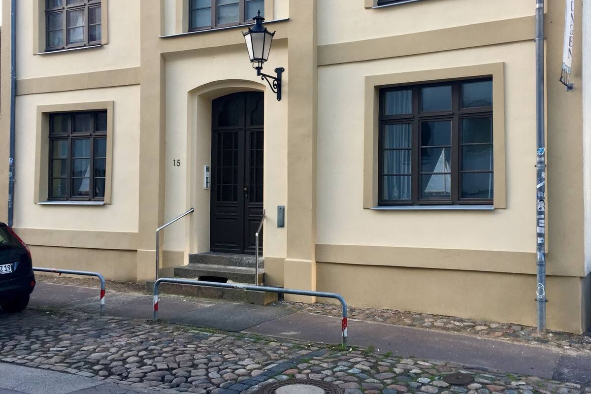 Classic Apartment, 2 Bedrooms | Reception