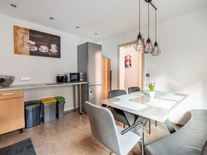 Classic-talo, 3 makuuhuonetta | Olohuone