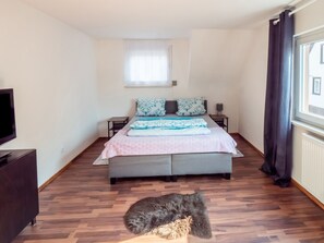 Classic-Haus, 3 Schlafzimmer | 3 Schlafzimmer, Bettwäsche