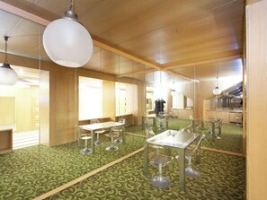 Appartement Classique, 3 chambres | Restauration