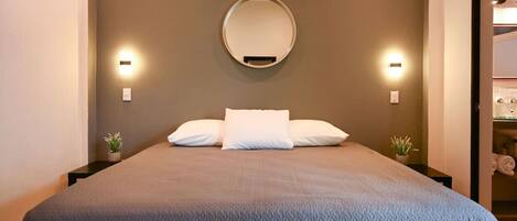 WiFi, bed sheets