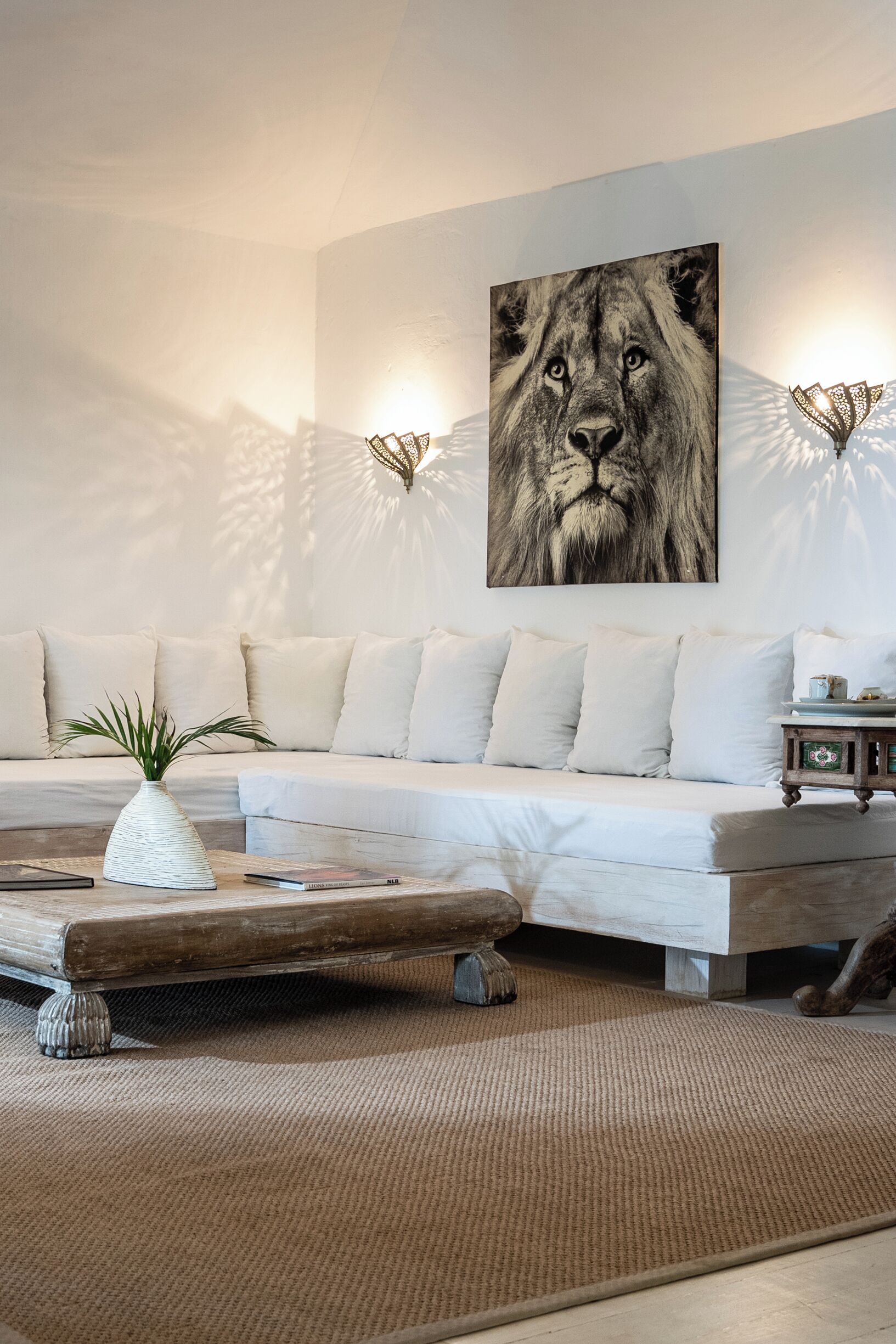 Superior Suite, Pool View | Premium bedding, minibar, in-room safe, desk