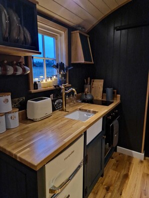 Private kitchen - Rutland Rural Retreats - Shepherds Rest
 (Belton In Rutland)