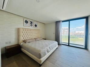 Strykejern/-brett og wi-fi (inkludert)