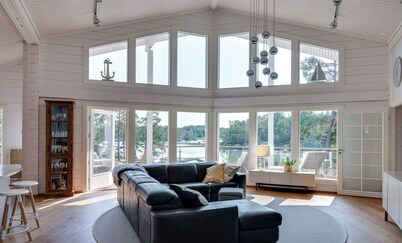 Luxury villa by the sea, Kustavi