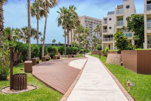 Property grounds - Beachfront Condo, Pools, Hot Tubs & Ocean Views (South Padre Island)
