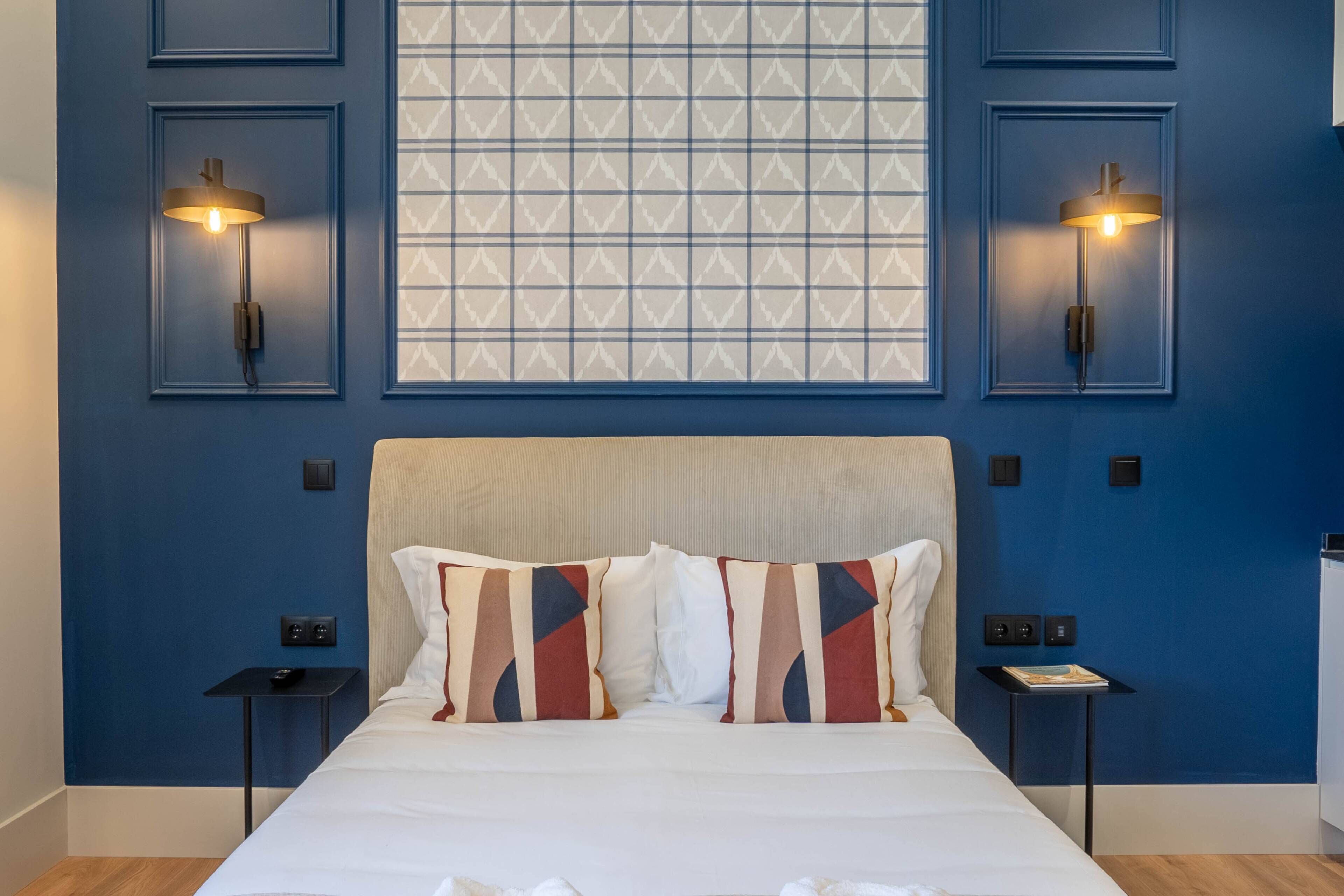 Internet, bed sheets