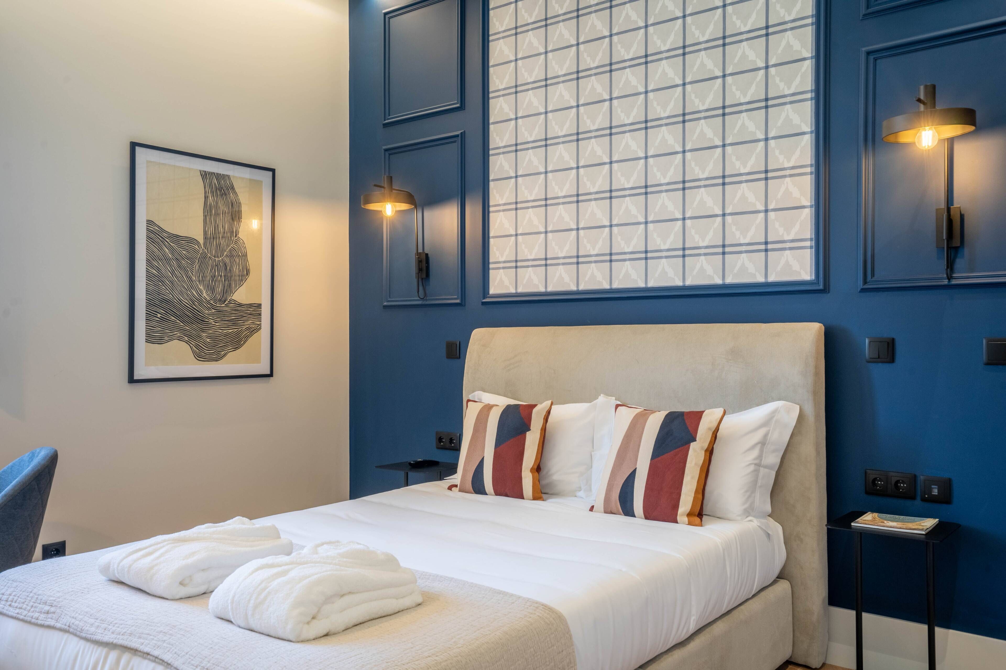 Internet, bed sheets