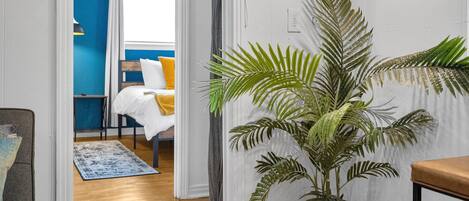 2 chambres, fer et planche à repasser, lit parapluie, Wi-Fi gratuit