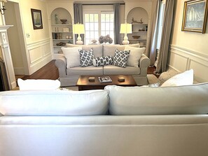 Smart-TV, Tischtennisplatte