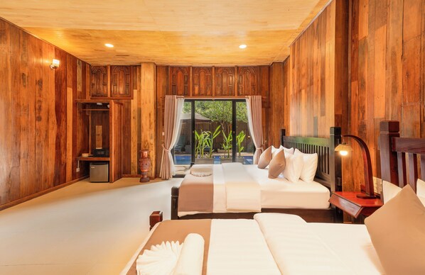 Family Room, Balcony | In-room safe, desk, laptop workspace, blackout curtains