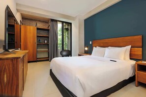 1 bedroom, iron/ironing board, travel cot, bed sheets