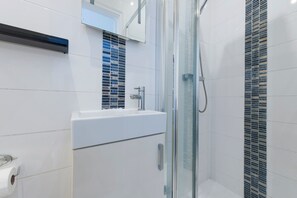 公寓 | 浴室 | 免費盥洗用品、吹風機、毛巾、肥皂