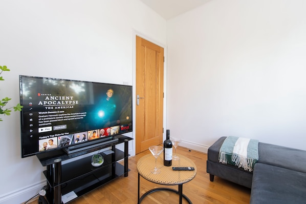 Apartment | Living area