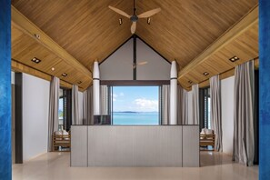 Premium bedding, in-room safe, desk, laptop workspace - Villa Amarasara (Pa Klok)