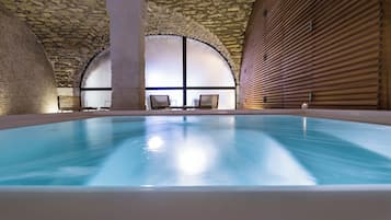 Whirlpool, Dampfbad, Massageanwendungen